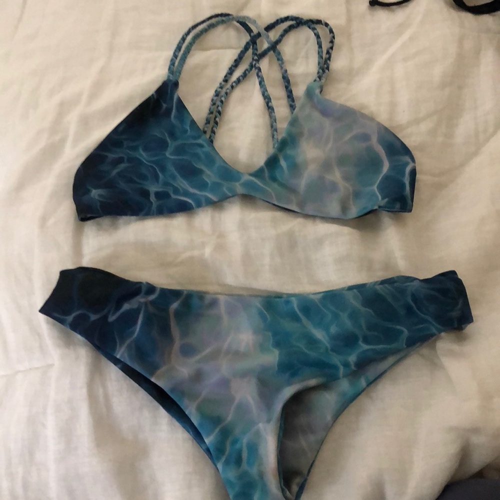 Stone Fox Swim set size small